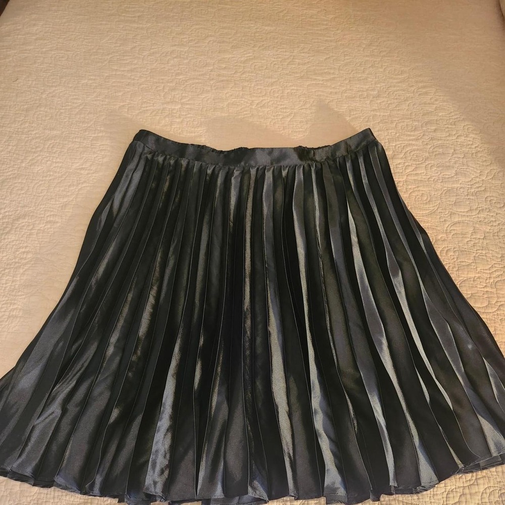 Ava & Viv Black Satin Pleated Skirt Plus Size 3XL Holiday Party Office Goth